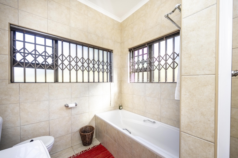 4 Bedroom Property for Sale in Cintsa East Eastern Cape
